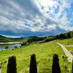Family Borovitsa فندق