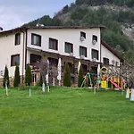 Hotel Family Borovitsa 2*