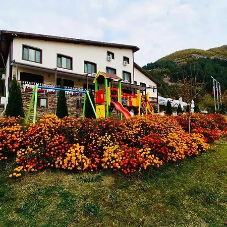 Hotell Family Borovitsa