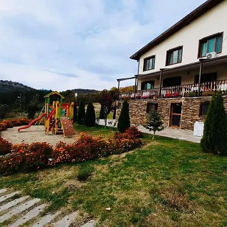 Family Borovitsa 2* Pŭdartsi