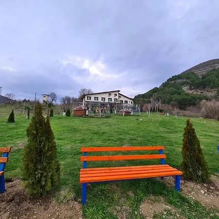 Family Borovitsa Hotel