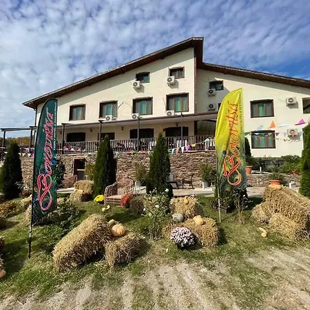 Family Borovitsa Hotel Pudartsi