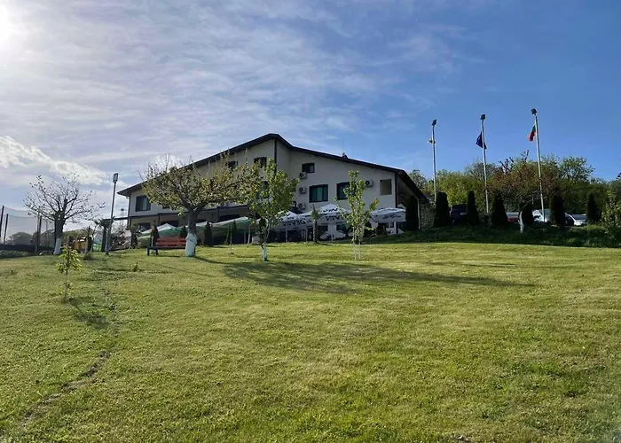 Family Borovitsa Hotel