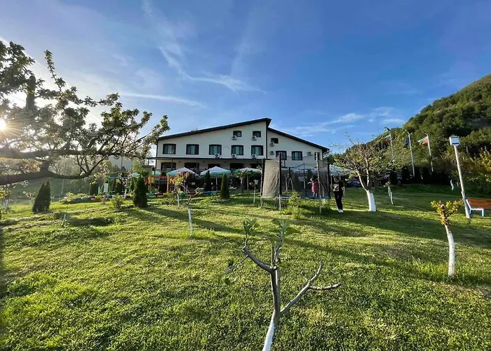 Family Borovitsa Hotel Pŭdartsi