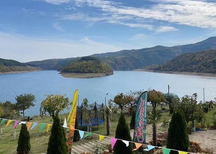 Family Borovitsa Hotel Pŭdartsi