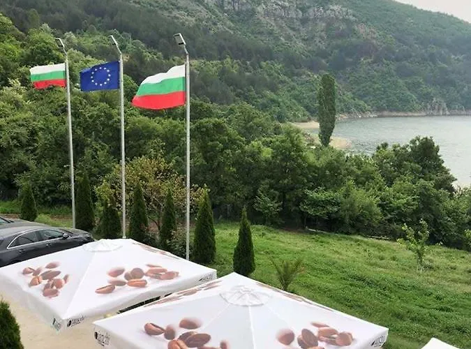 Family Borovitsa Hotel Pŭdartsi